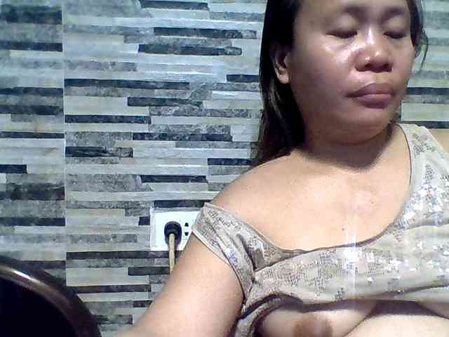 lovelyshantal webcam