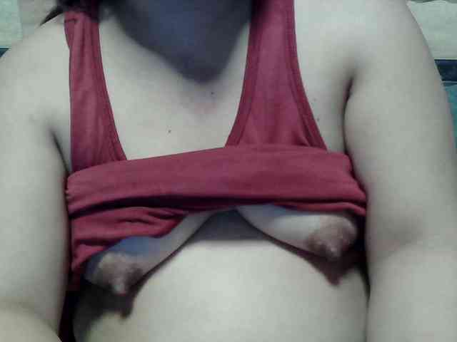 lovelyshantal webcam