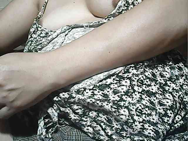 lovelyshantal webcam