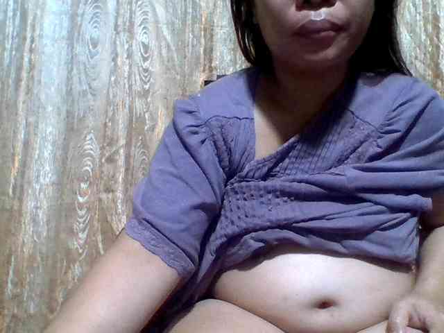 lovelyshantal webcam
