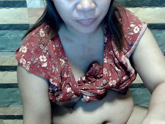 lovelyshantal webcam