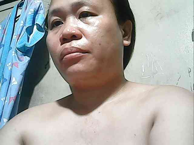 lovelyshantal webcam