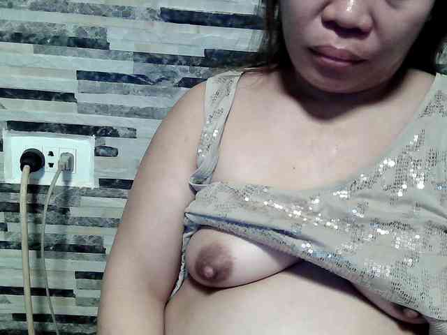 lovelyshantal webcam