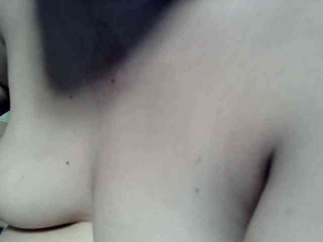 lovelyshantal webcam