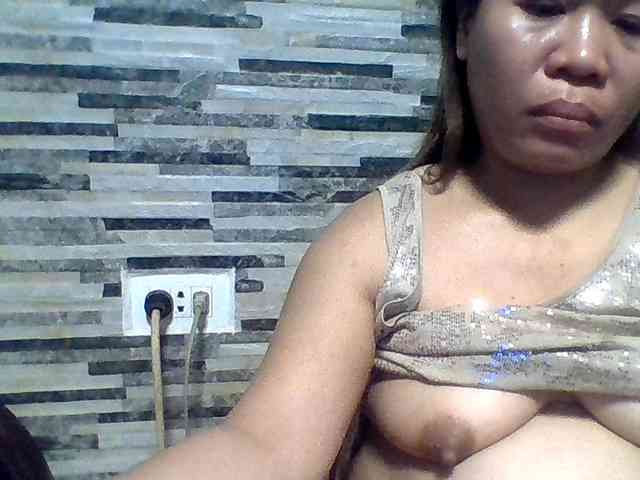 lovelyshantal webcam