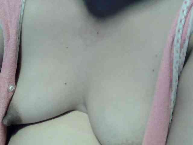 lovelyshantal webcam