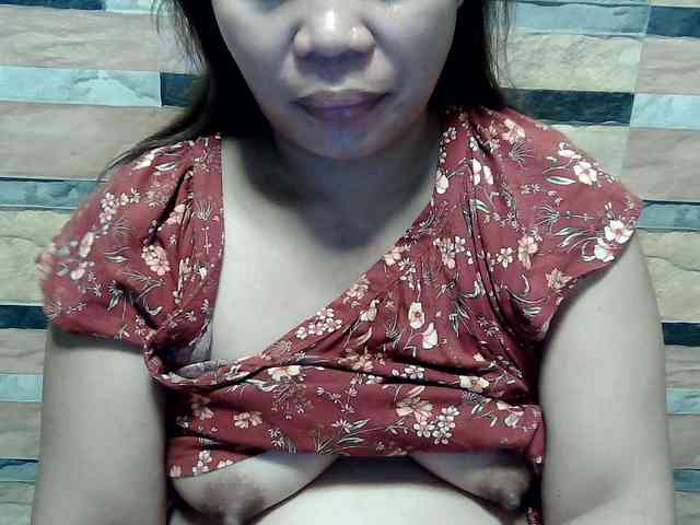 lovelyshantal webcam