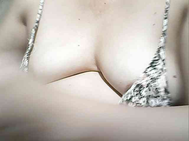 lovelyshantal webcam