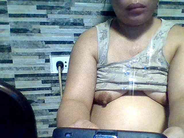 lovelyshantal webcam