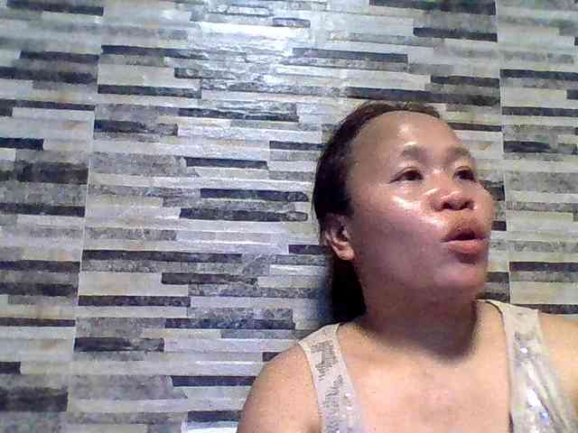 lovelyshantal webcam