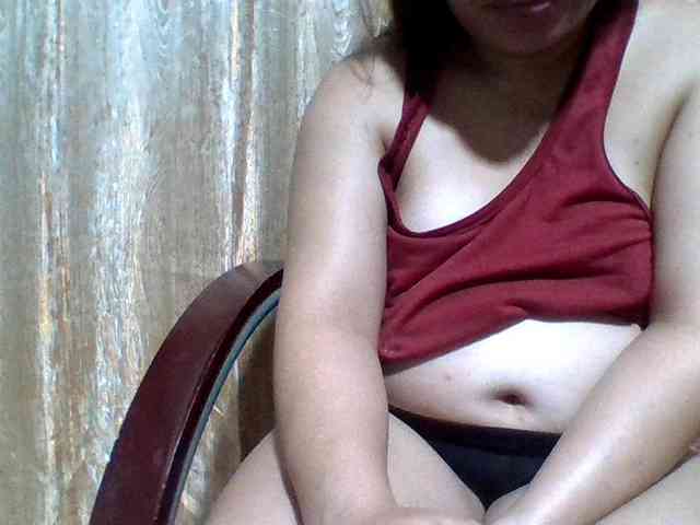 lovelyshantal webcam