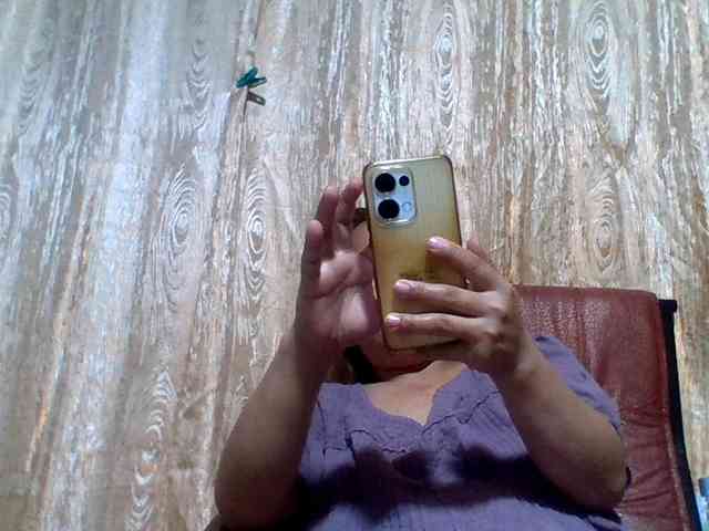 lovelyshantal webcam