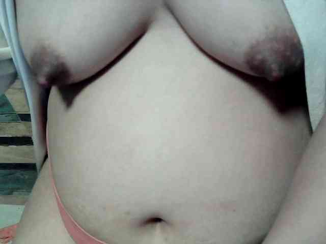 lovelyshantal webcam