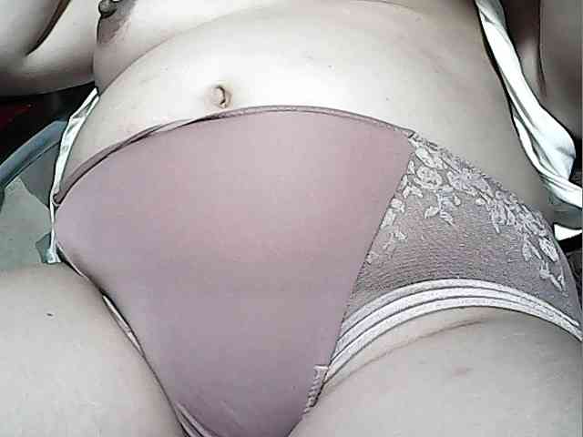 lovelyshantal webcam