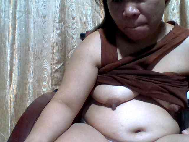 lovelyshantal webcam