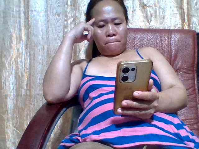 lovelyshantal webcam