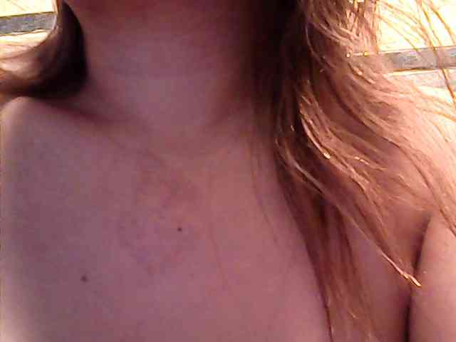lovelyshantal webcam