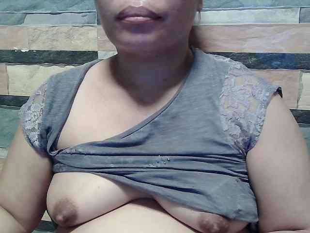 lovelyshantal webcam