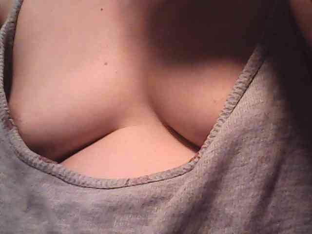 lovelyshantal webcam