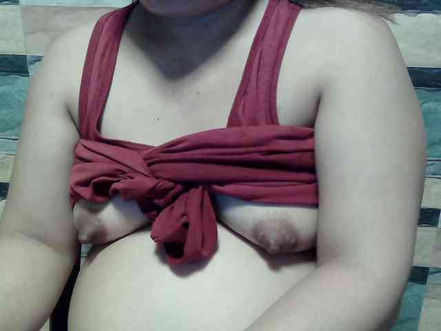 lovelyshantal webcam