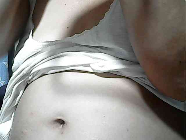lovelyshantal webcam