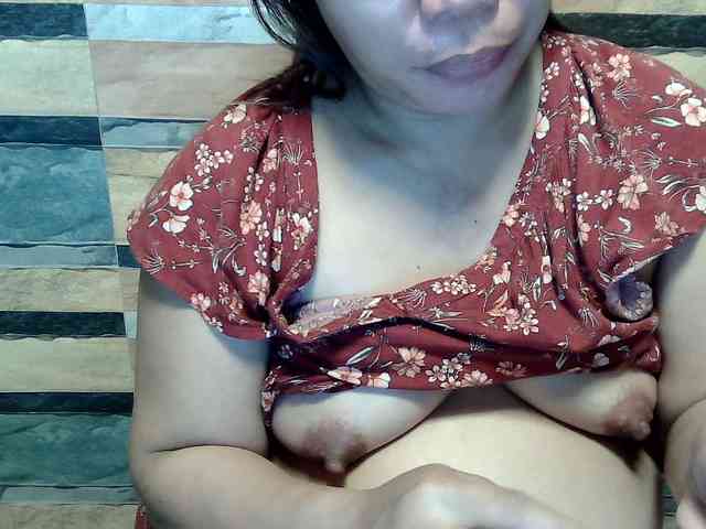 lovelyshantal webcam