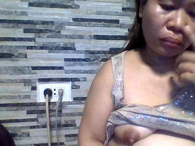 lovelyshantal webcam
