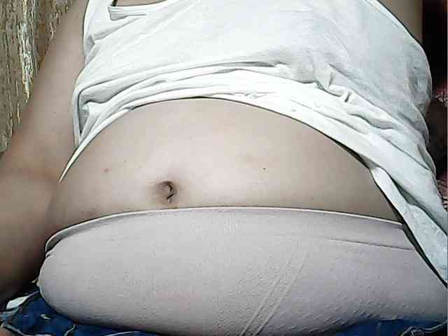 lovelyshantal webcam
