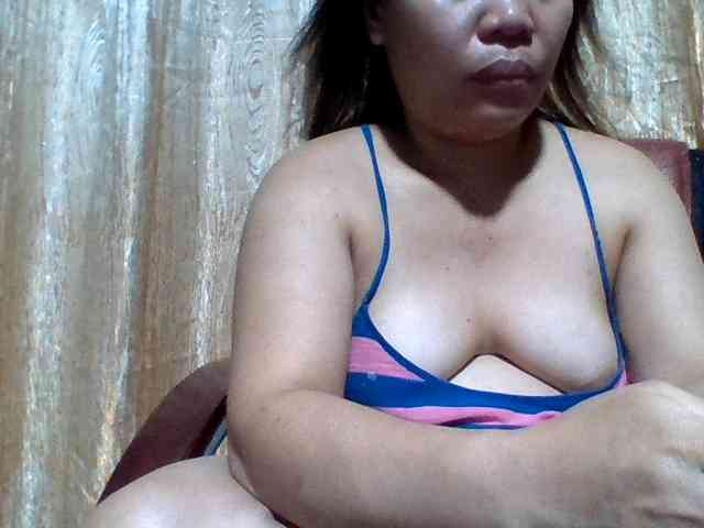 lovelyshantal Live Webcam on BongaCams