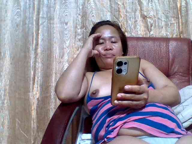 lovelyshantal webcam