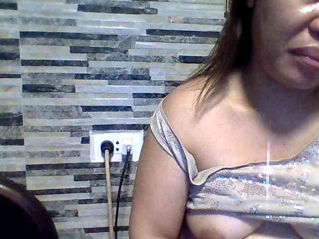 lovelyshantal webcam