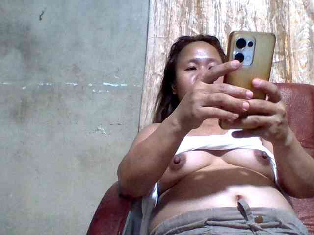 lovelyshantal webcam