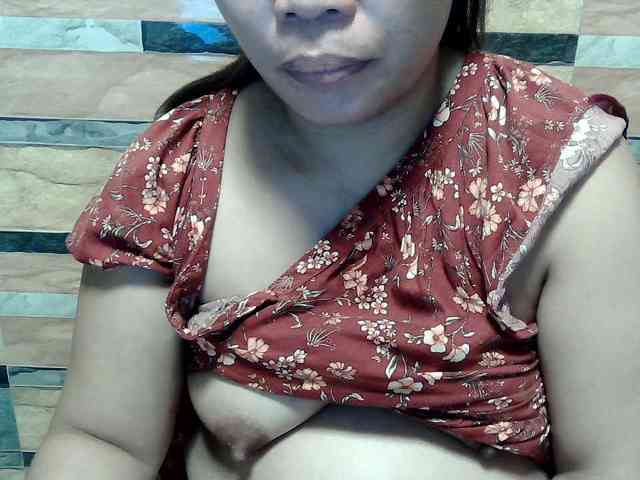 lovelyshantal webcam
