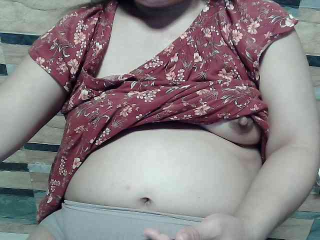 lovelyshantal webcam