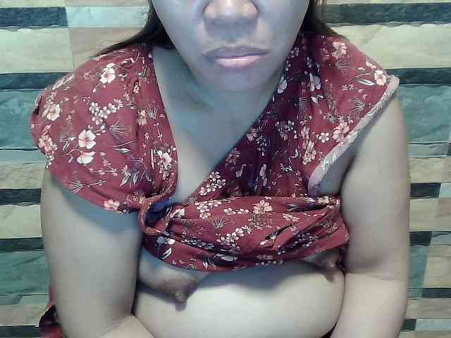 lovelyshantal webcam