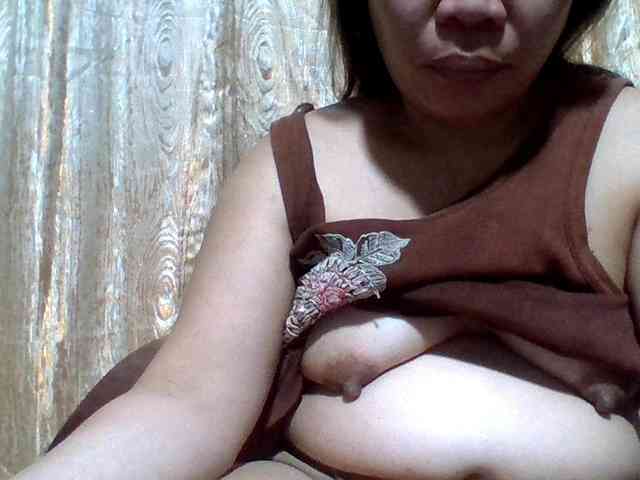 lovelyshantal webcam
