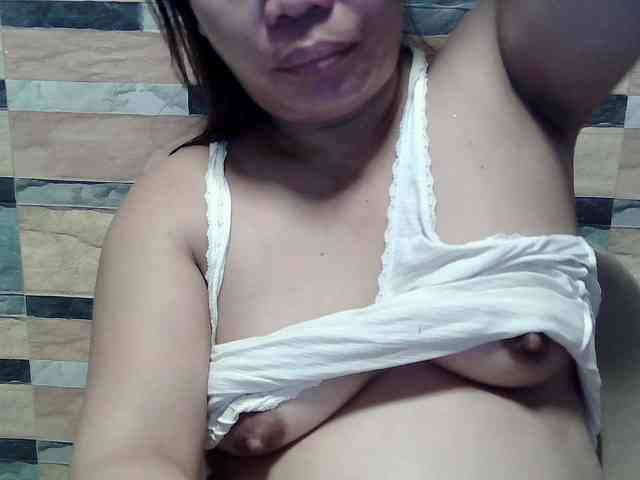 lovelyshantal webcam