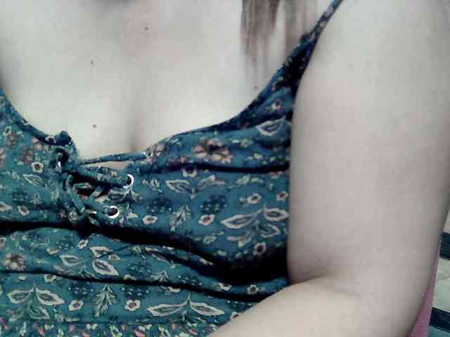 lovelyshantal webcam