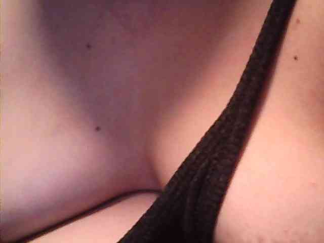 lovelyshantal webcam