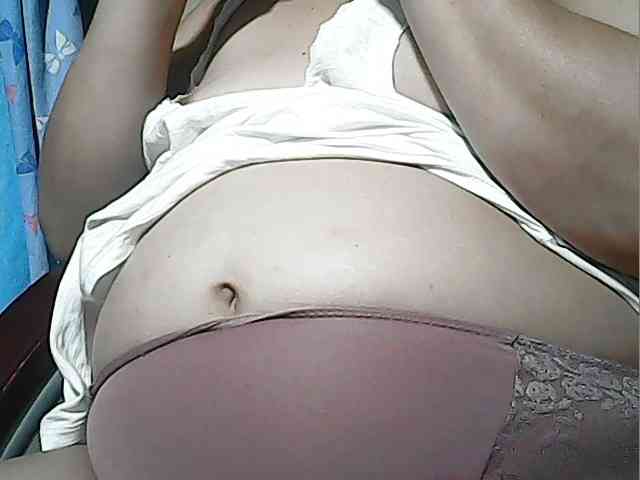 lovelyshantal webcam