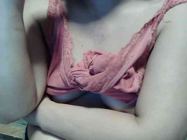 lovelyshantal webcam