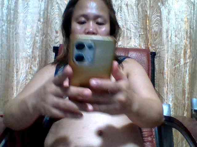 lovelyshantal webcam