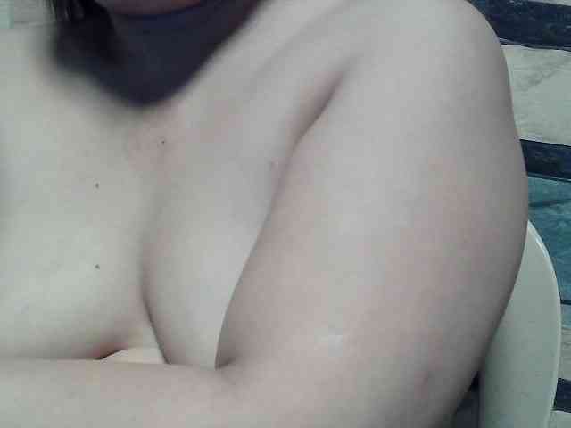lovelyshantal webcam