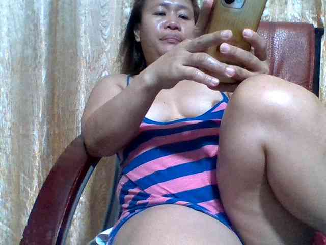 lovelyshantal Live Webcam on BongaCams