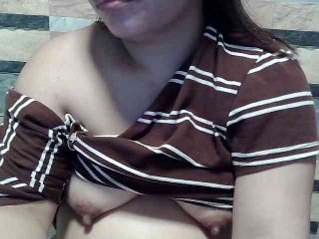 lovelyshantal webcam