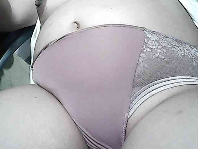 lovelyshantal webcam
