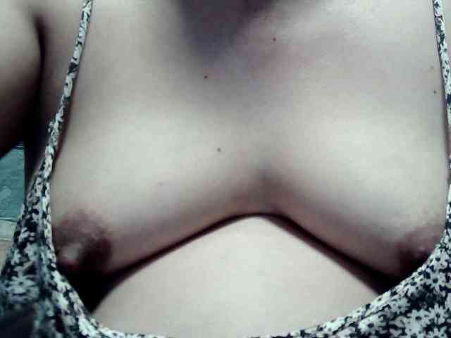 lovelyshantal webcam
