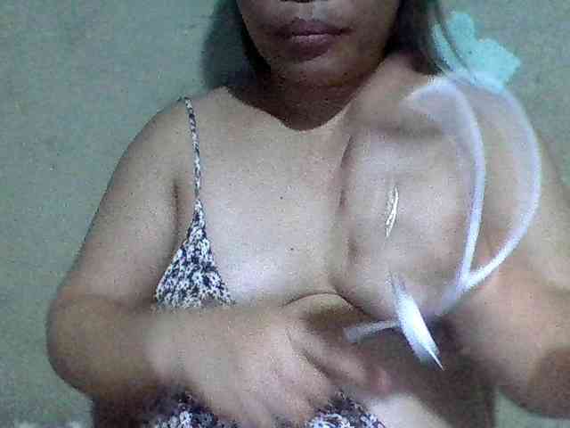 lovelyshantal webcam