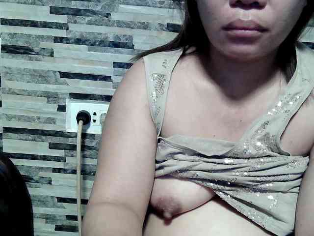 lovelyshantal webcam