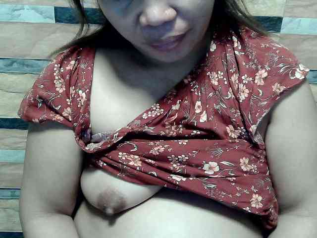 lovelyshantal webcam
